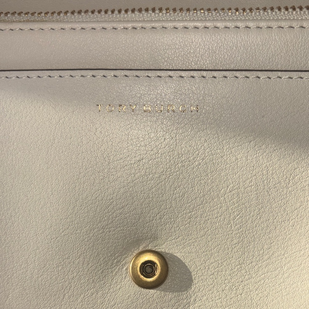 Tory Burch Cream Quilted Crossbody with Multicolor Floral Print - Picture 6 of 11